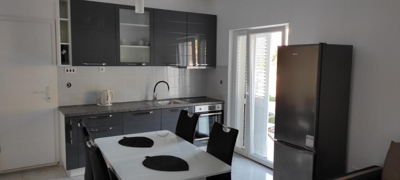 Apartment Zalo Donje Selo na Šolti Zewnętrze zdjęcie